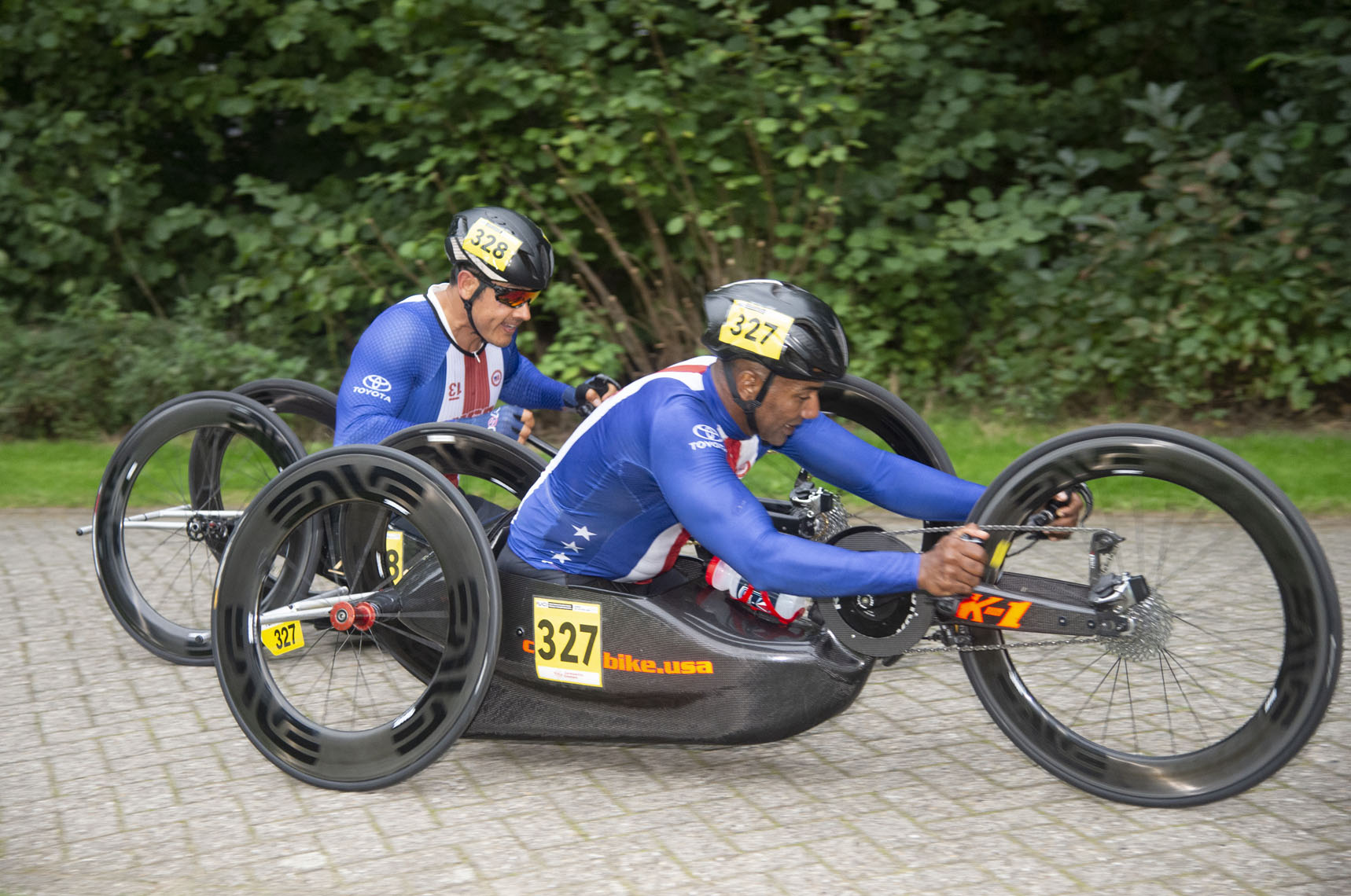 Sanchez and De los Santos, 2019 Paracycling Road World Championships